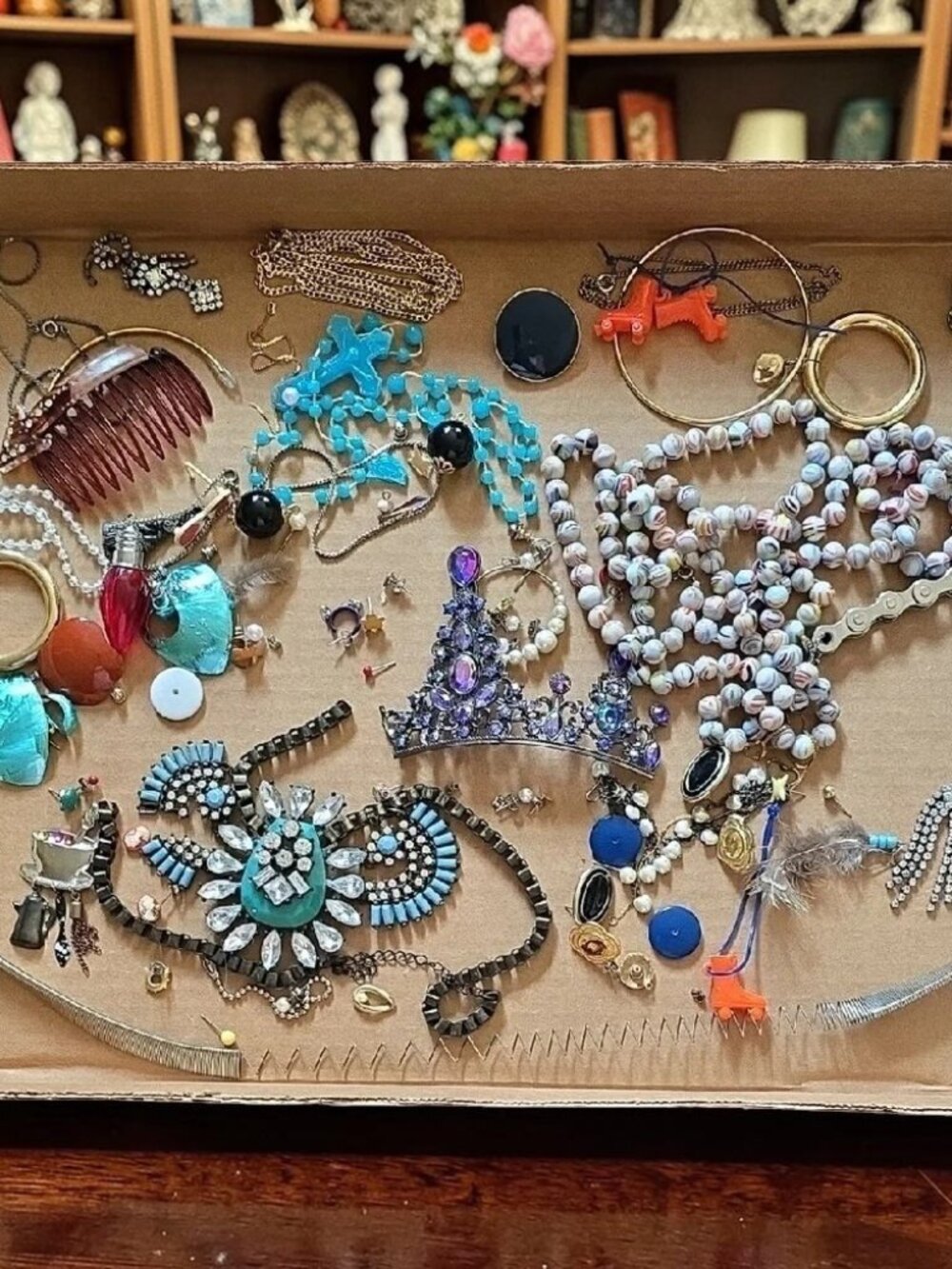 Broken Jewelry Pieces Lot